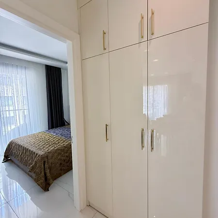 Sa Apartments! Luxury 2Br With Private Beach Access *