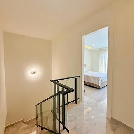 Appartamento Sa Apartments! Luxury 2Br With Private Beach Access