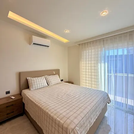 Sa Apartments! Luxury 2Br With Private Beach Access Appartamento